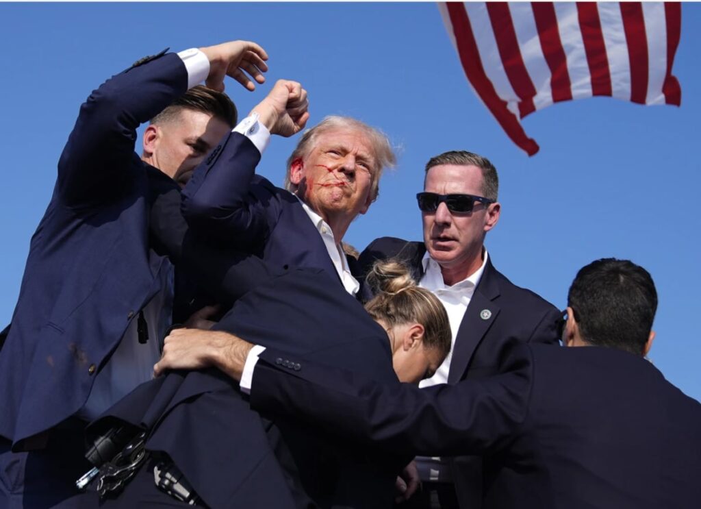 The secret service protecting Trump from the assassination