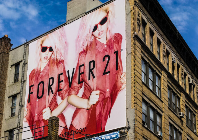 Forever 21 Closing All Stores in the USA.