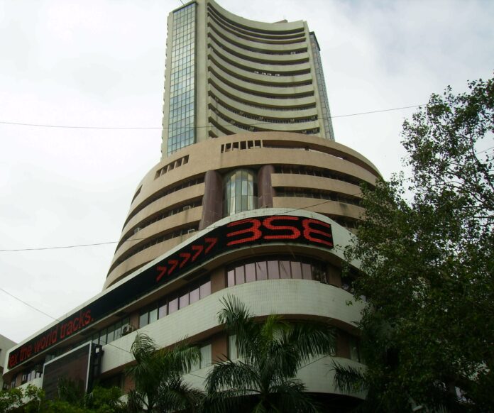 Indian Stock Markets bleed in red: Sensex, Nifty down