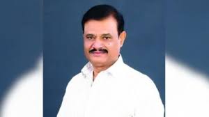 A 40 -year-old woman who is a co-worker of party filed FIR against BJP MLA Munirathna his so-called 4 accomplices named Vasantha, Channakeshwa, Kamal and the identity of fourth accussed is not revealed through the Bengaluru police for gang raping, urinating on the face and injecting deathly virus to woman by legislator.
