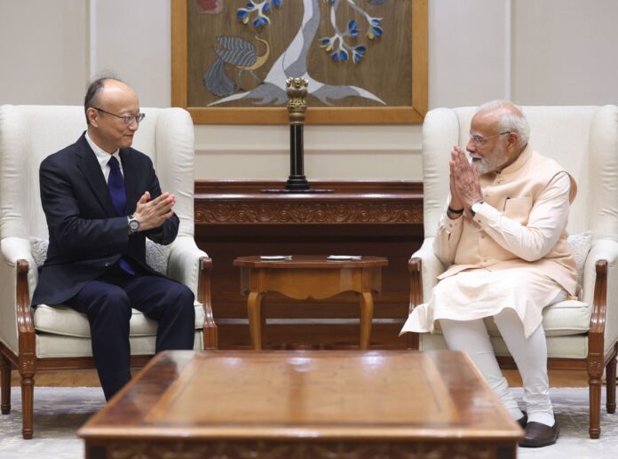 ADB President Masato Kanda and PM Narendra Modi in New Delhi (Image Source: ADB News Release)